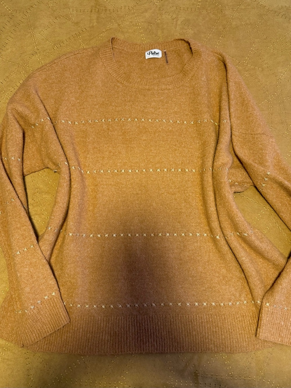 Pulse Camel Crewneck Sweater with Metallic Accents Size XL